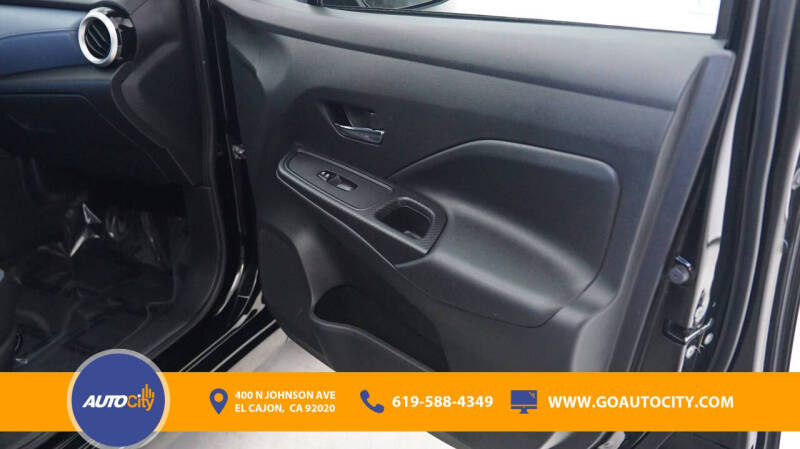 2023 Nissan Versa SV