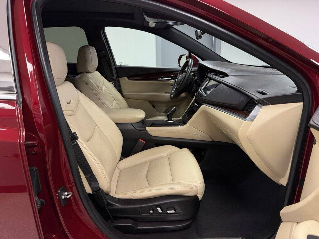 2017 Cadillac XT5 for sale at Conway Imports in   Streamwood, IL