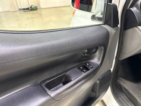 2018 Nissan NV200 SV