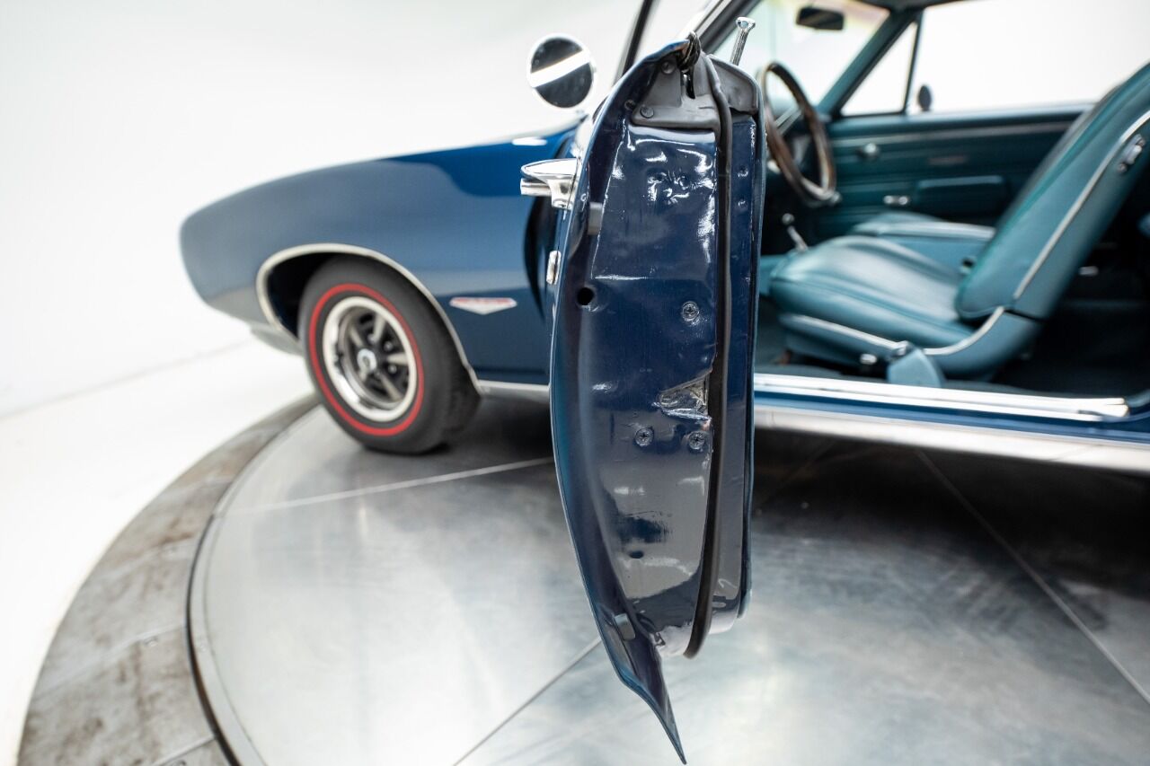 1968 Pontiac GTO 71