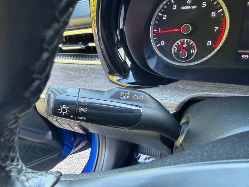 2023 Kia K5 EX