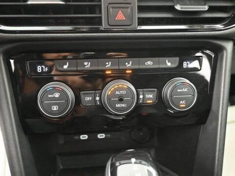 2024 Volkswagen Taos SE 4Motion