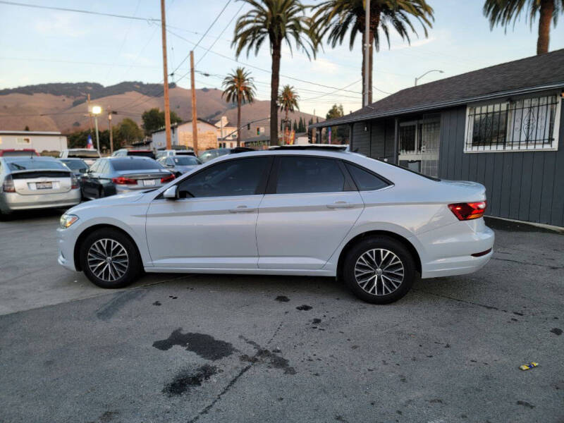 2019 Volkswagen Jetta SE photo 8