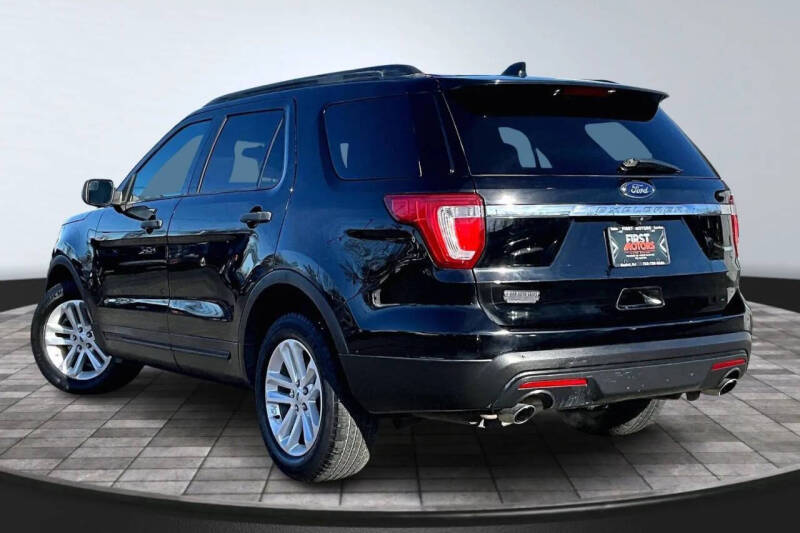 2017 Ford Explorer