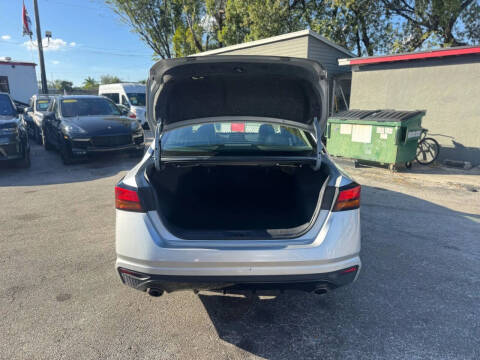 2024 Nissan Altima 2.5 SR