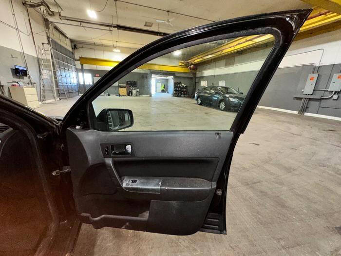 2009 Ford Focus SES