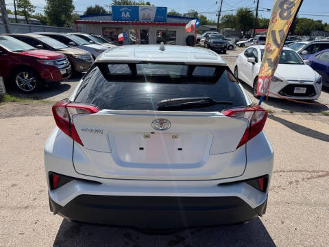 2021 Toyota C-HR LE