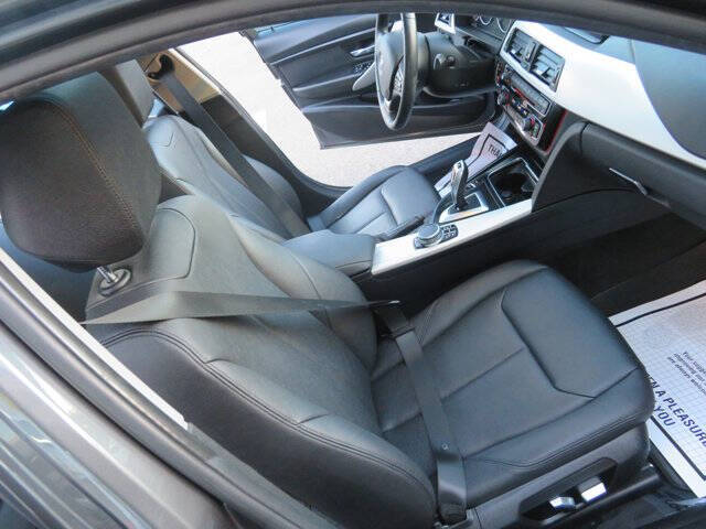 2018 BMW 3 Series 320i xDrive