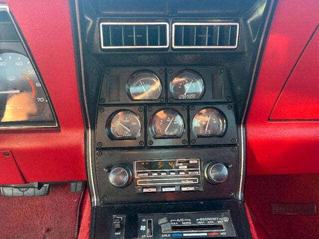1982 Chevrolet Corvette 43