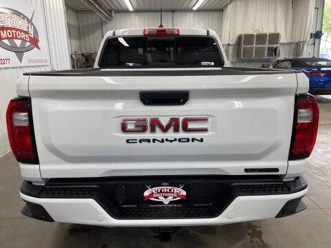 2023 GMC Canyon Elevation