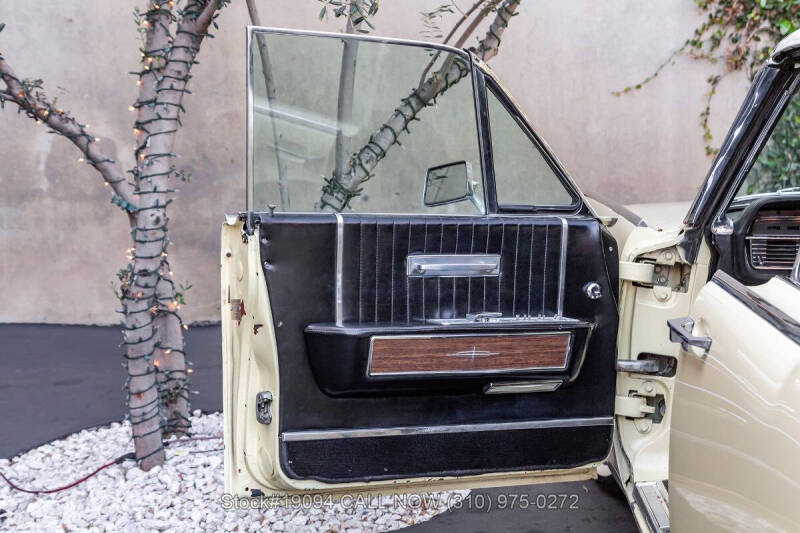 1965 Lincoln Continental