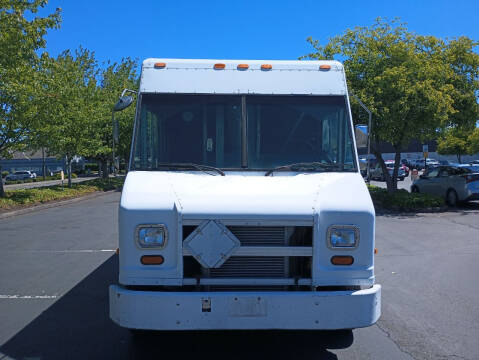 2001 Freightliner MT45 Chassis