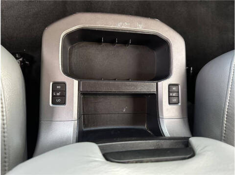 2014 Toyota Sequoia Platinum