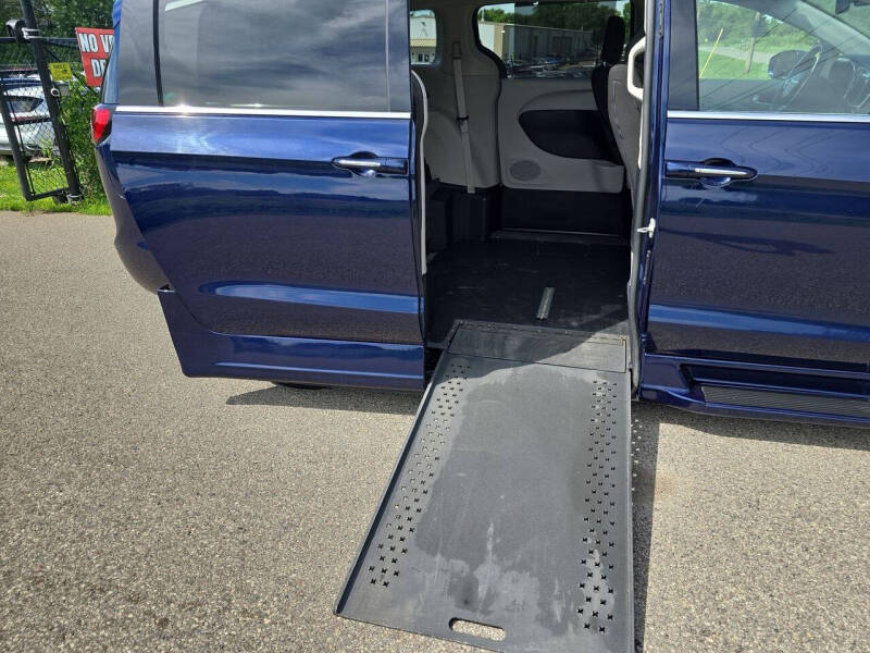 2020 Chrysler Pacifica Touring
