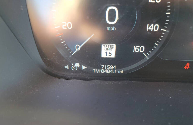 2018 Volvo XC90 T5 Momentum 7-Passenger