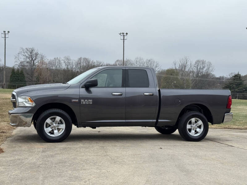 2016 RAM 1500 SLT