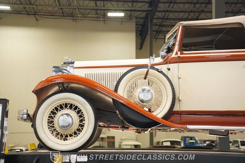 1932 Chrysler Cirrus
