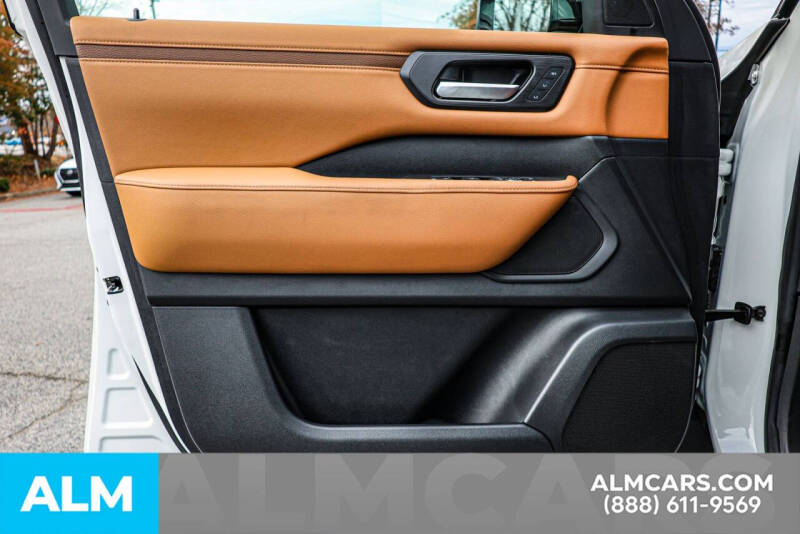 2025 Nissan Armada SL