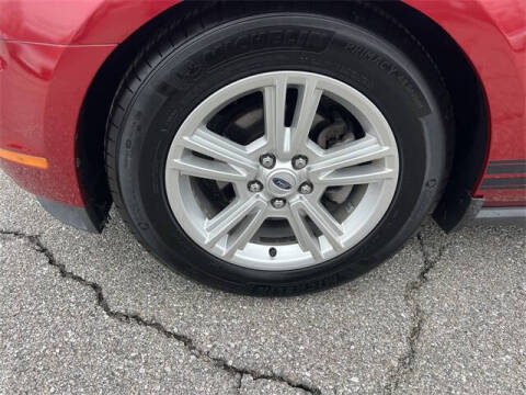 2010 Ford Mustang V6