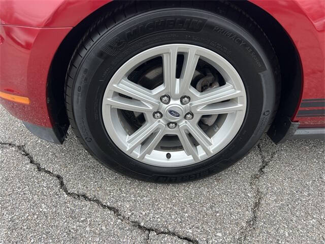 2010 Ford Mustang V6