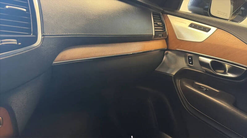 2017 Volvo XC90 T8 eAWD Excellence