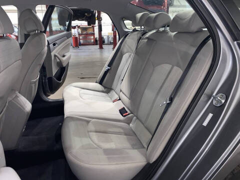 2017 Hyundai Sonata Hybrid SE