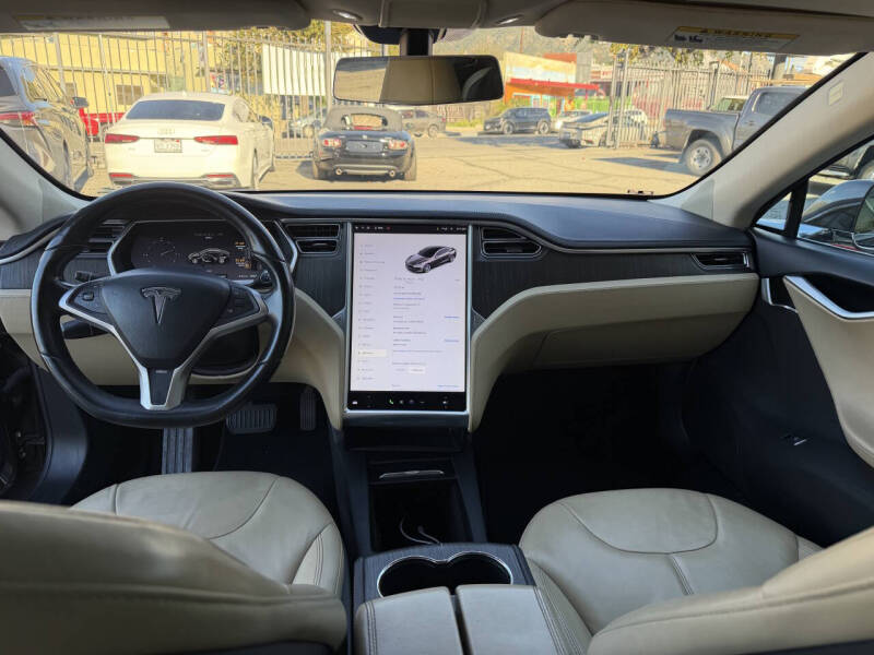 2013 Tesla Model S