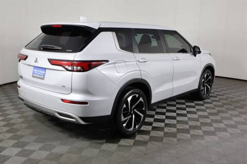 2023 Mitsubishi Outlander SE