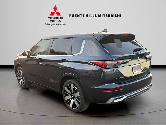 2026 Mitsubishi Outlander SE