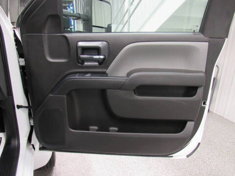 2022 Chevrolet Silverado 5500HD