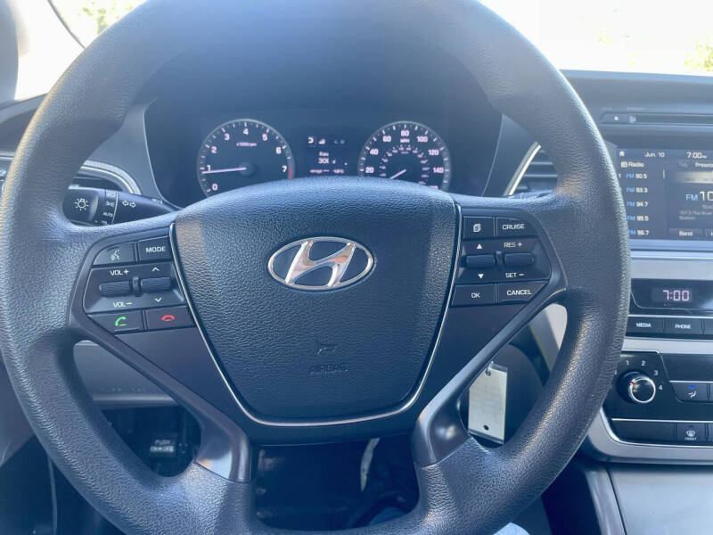 2016 Hyundai Sonata SE