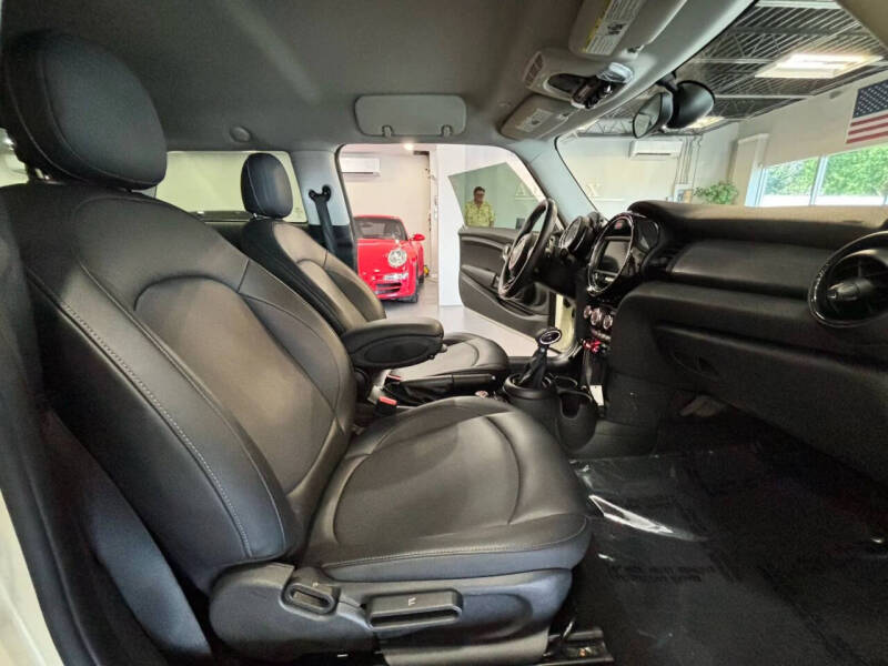 2019 MINI Hardtop 2 Door Cooper