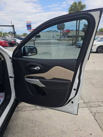 2017 Jeep Cherokee Latitude
