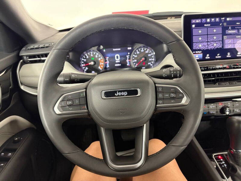 2025 Jeep Compass Limited - Photo 18