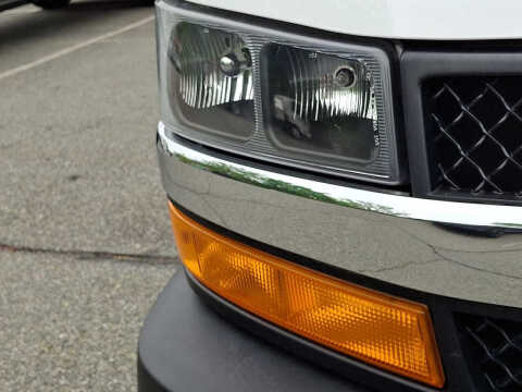 2024 Chevrolet Express 2500