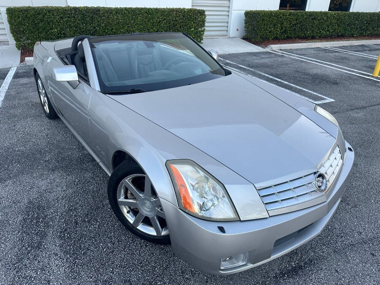2008 Cadillac XLR  - $23,900