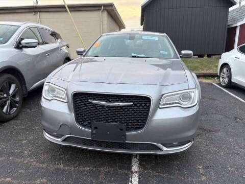 2015 Chrysler 300 Limited