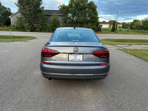 2017 Volkswagen Passat 1.8T SEL Premium