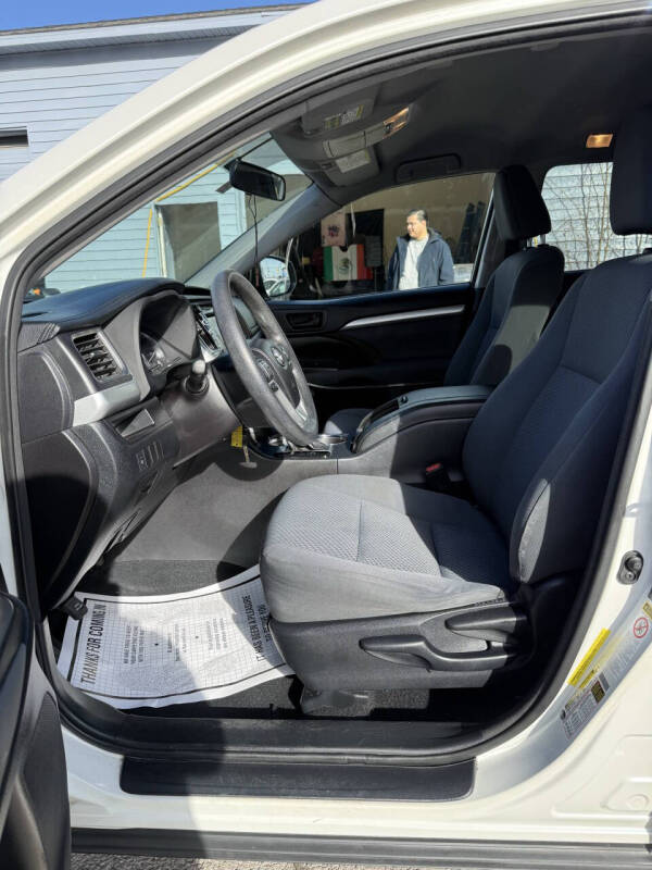 2015 Toyota Highlander LE