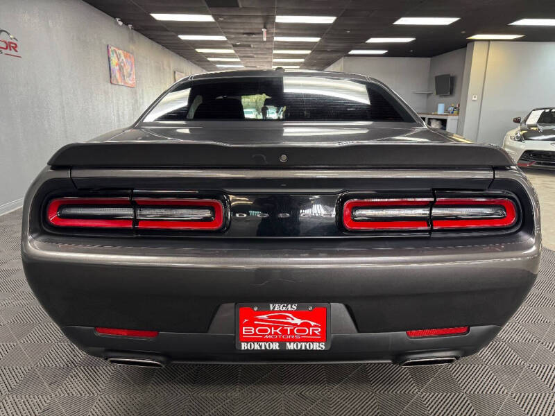 2020 Dodge Challenger SXT
