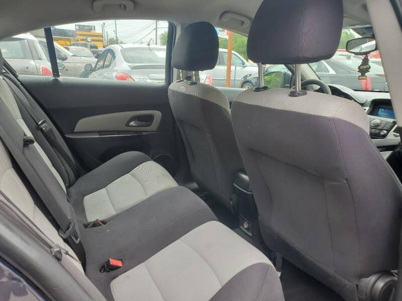 2014 Chevrolet Cruze LS Auto