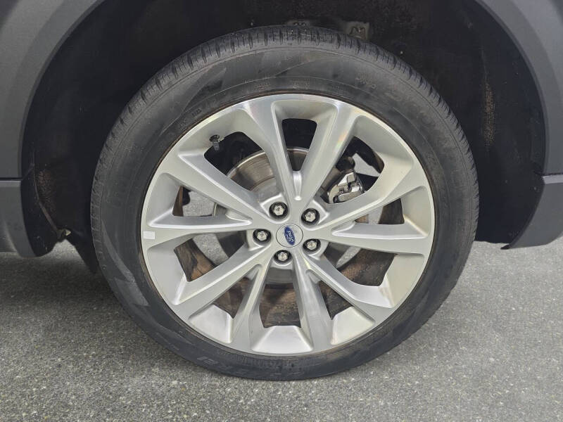 2023 Ford Explorer Platinum