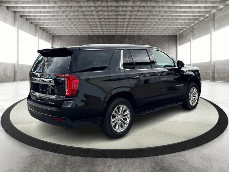 2022 GMC Yukon SLE
