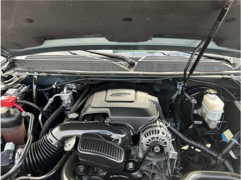 2011 Chevrolet Avalanche LS