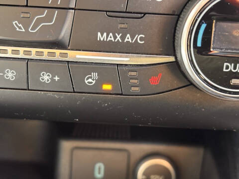 2020 Ford Escape Hybrid Titanium