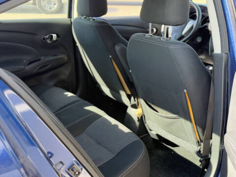 2019 Nissan Versa SV