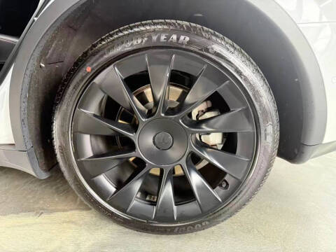 2022 Tesla Model Y Long Range