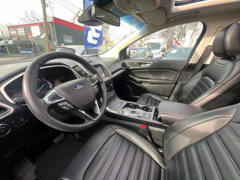 2019 Ford Edge SEL