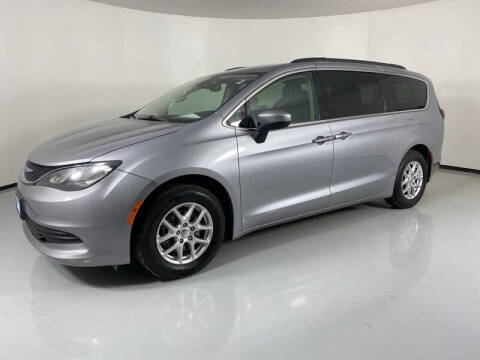 2020 Chrysler Voyager LXi