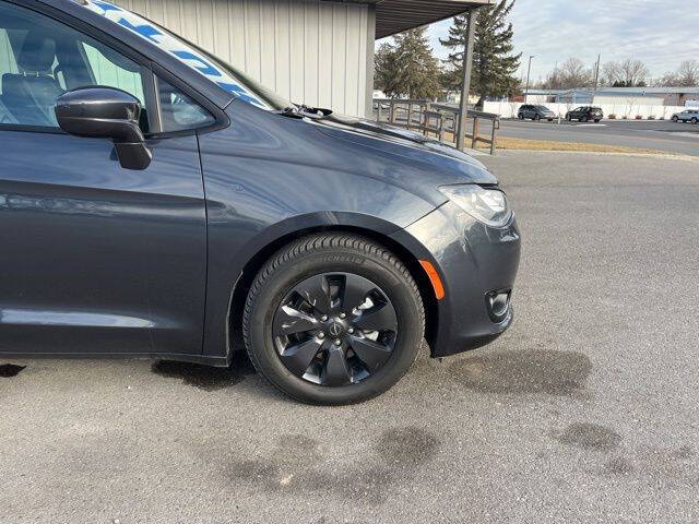 2020 Chrysler Pacifica Hybrid Touring L